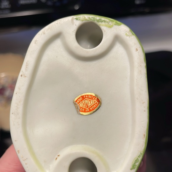 Little boy with cow figurine - Picture 5 of 5